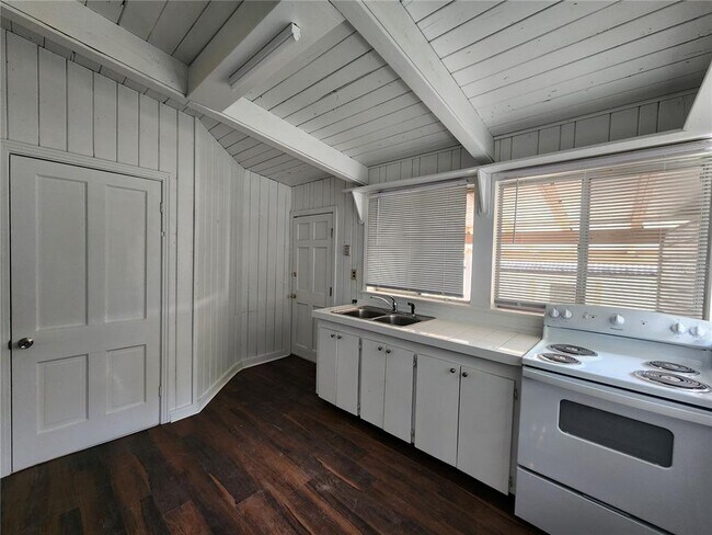 Foto del edificio - 120 SE 7th St