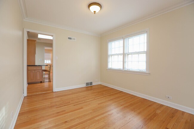 Building Photo - 226 S Prospect Ave