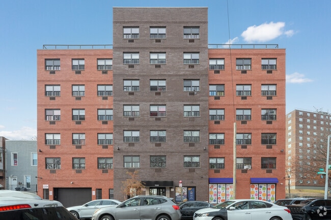 Building Photo - 3365 Cruger Ave