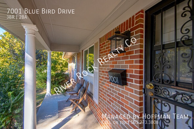 Foto del edificio - 7001 Blue Bird Dr