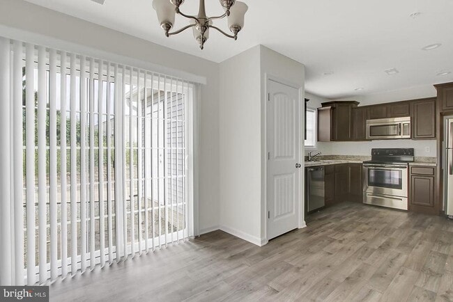 Foto del edificio - 142 Cypress Ln