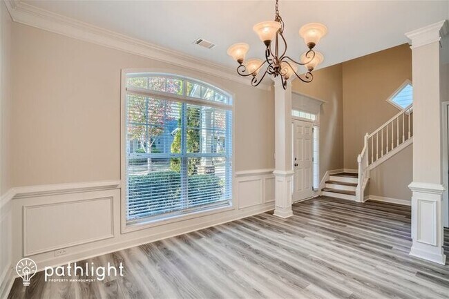 Foto del edificio - 656 Pringle Drive, Suwanee, GA, 30024