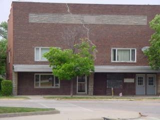 Building Photo - 140 E Mazon Ave