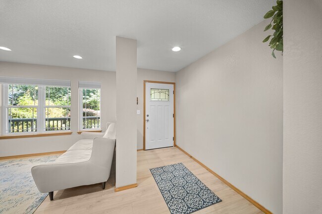 Building Photo - 1207 Arcadia St NW
