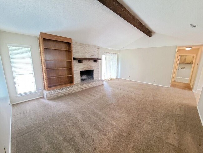 Building Photo - 12306 Split Rail Pkwy