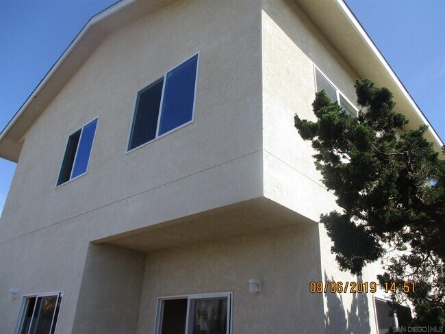 Building Photo - 5448 Mary Ln Dr