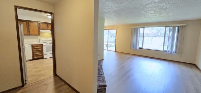 Foto del edificio - Beautiful 3 Bedroom in Corvallis