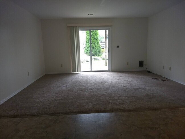 Foto del edificio - 149 Victoria Heights Rd