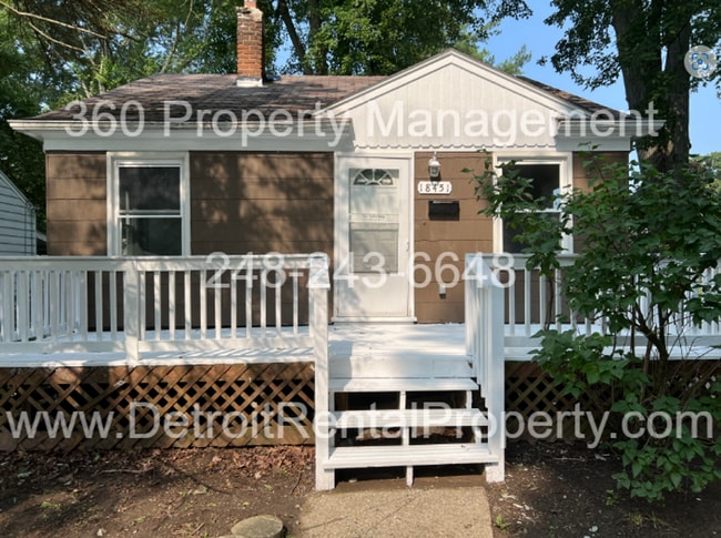 Building Photo - 2 bed 2 Full bath Ranch with Basement and spacious Yard!