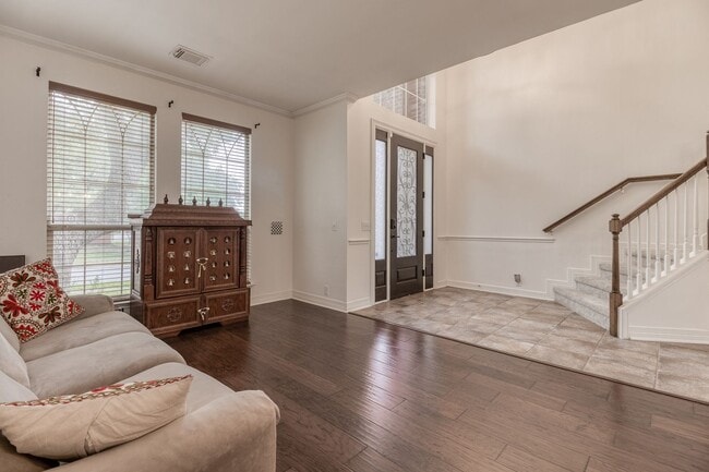 Building Photo - Beautiful Walker Ranch 2 Story Home. This location is fabulous, located off Bitters and Blanco