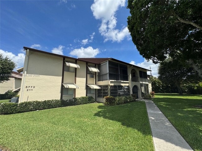 Building Photo - 5773 La Pinata Blvd