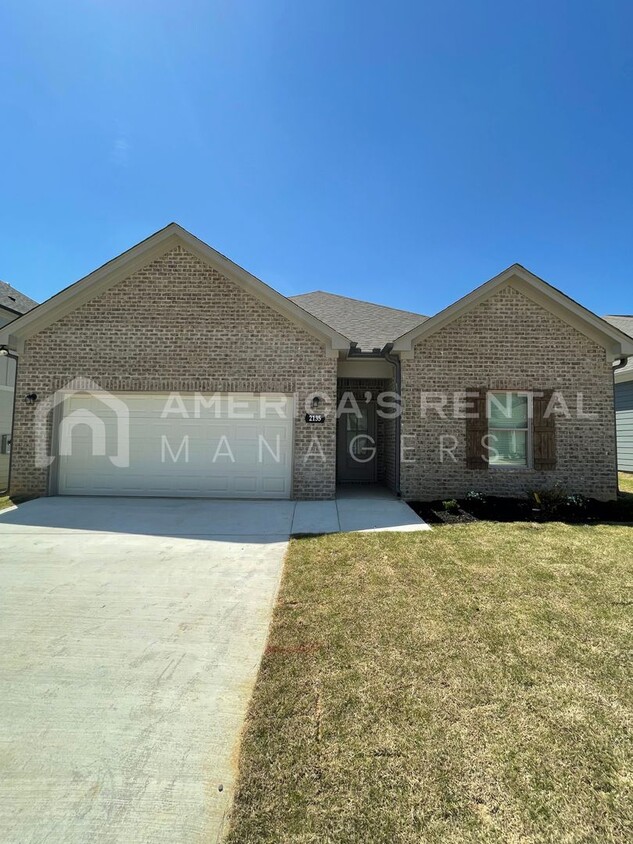 Foto principal - New Construction Home for Rent in Cullman,...