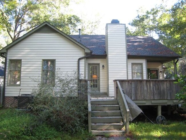Building Photo - 1000 Stones Landing