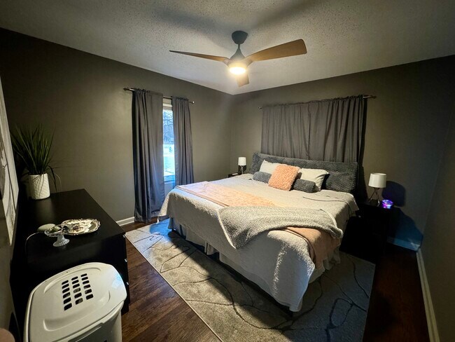 Foto del edificio - 7727 Jefferson St