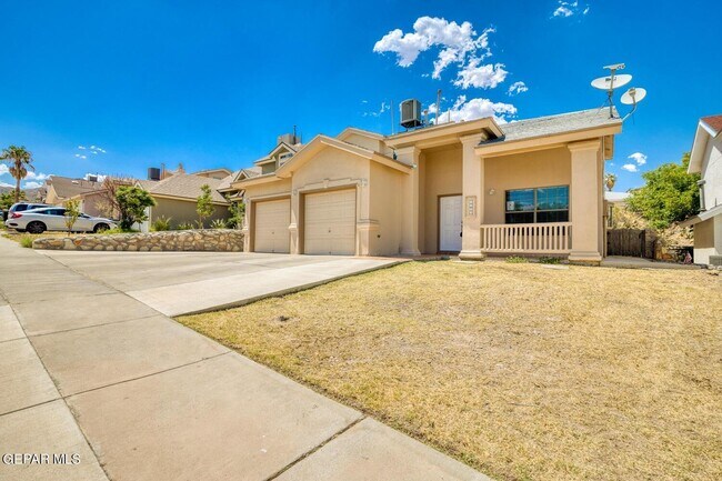 Building Photo - 7473 Umbria Dr
