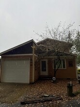 Building Photo - 111 E Driftwood Circle East