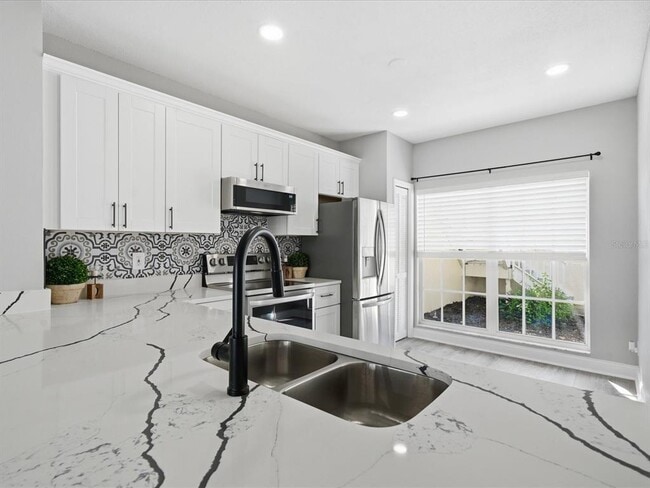 Foto del edificio - 11510 Shipwatch Dr