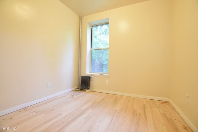 Building Photo - 947 Saint Marks Ave