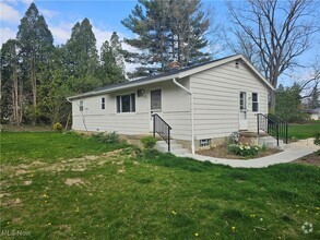Building Photo - 3797 Everett Rd