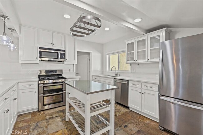 Foto del edificio - 11147 Hortense St