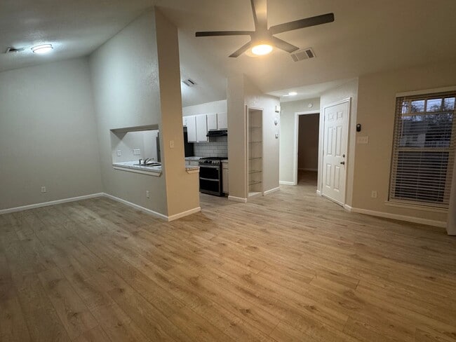 Foto del edificio - 1809 Prairie Knoll Ct