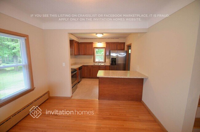 Foto del edificio - 1440 Harmony Dr
