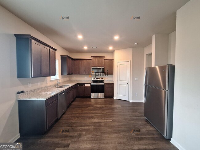 Building Photo - 110 Foley Dr