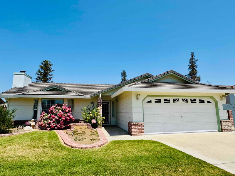 Foto principal - 20396 American Ave