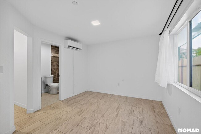 Foto del edificio - 3069 40th St