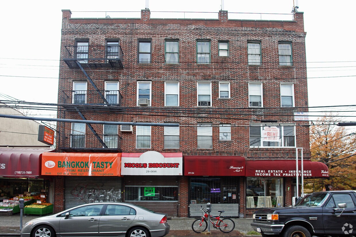 Foto principal - 2305 29th St
