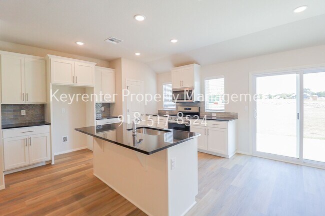 Foto del edificio - 4 Bed 3 Bath New Construction Simmons Home at Pine Valley Ranch