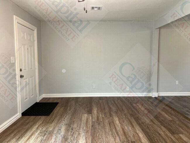 Foto del edificio - 4769 SE 27th St