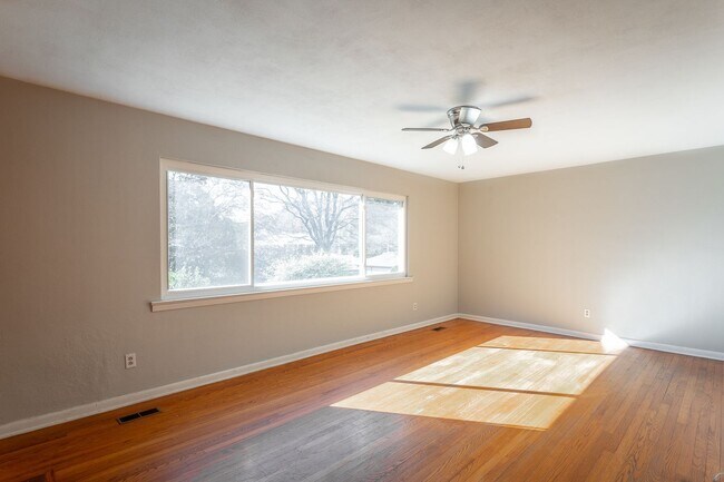 Photo - 3613 Old Ringgold Road House
