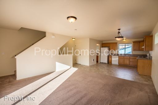 Building Photo - 2773 SE 84th Ave