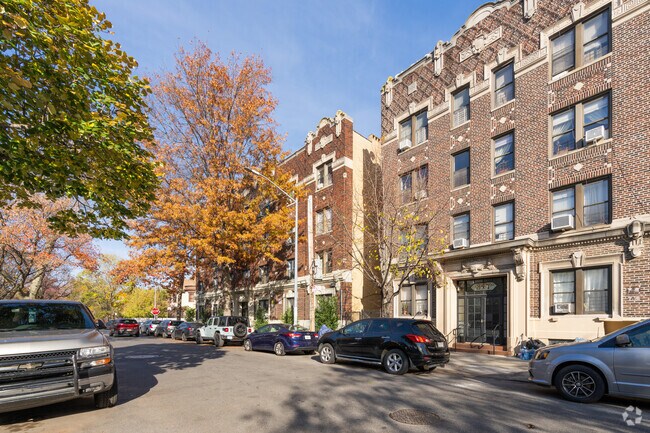 Foto del edificio - 839 E 19th St