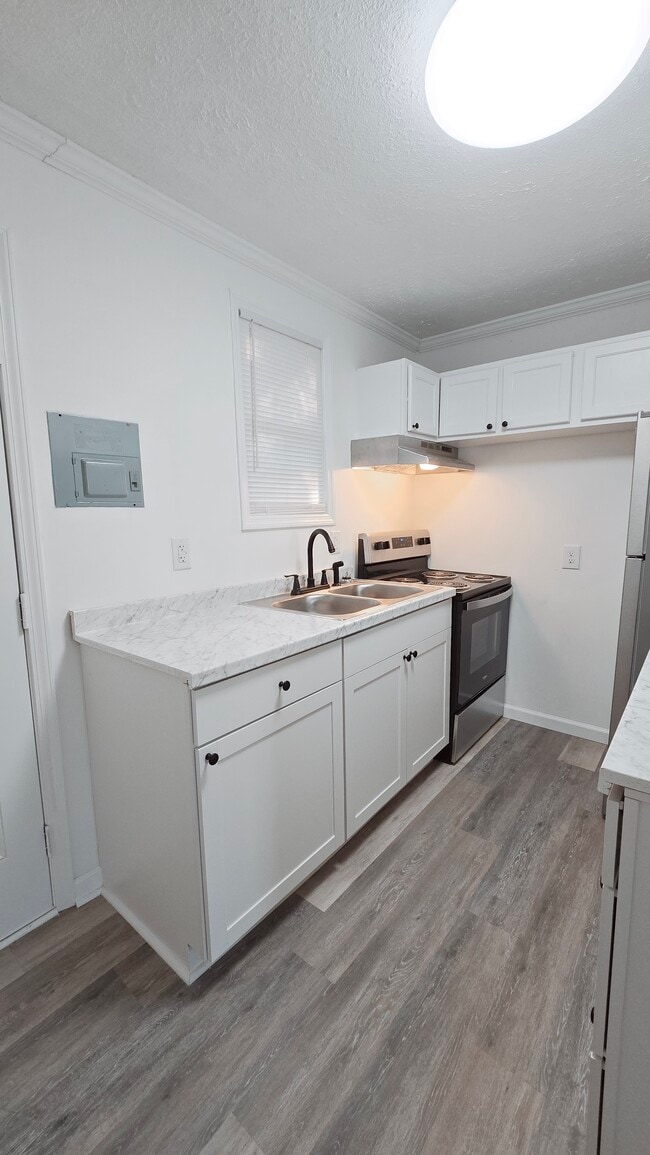 Building Photo - Monetta Apartments