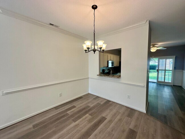 Foto del edificio - 1504 Sawgrass Ln
