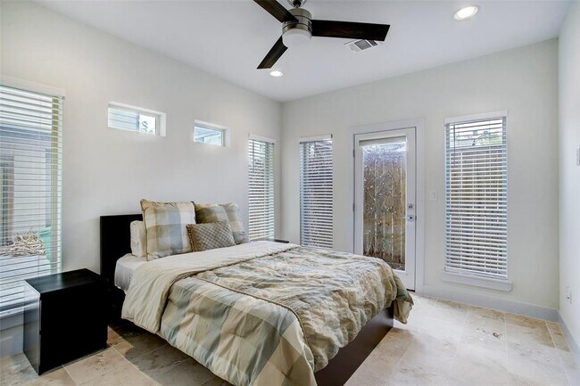 Foto del edificio - 1803 Rosedale St