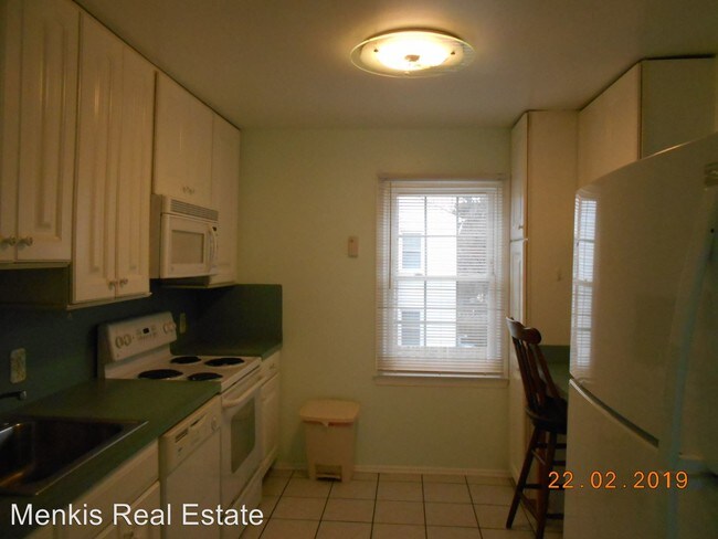 Building Photo - 3 br, 1.5 bath House - 29 Marwood Ct.