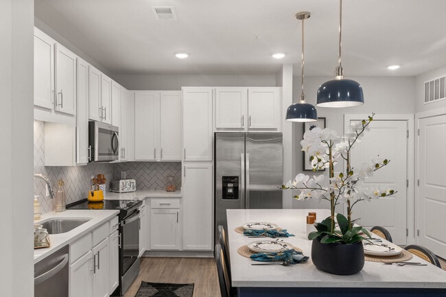 Solis Buffaloe apartments — community photo - Solis Buffaloe