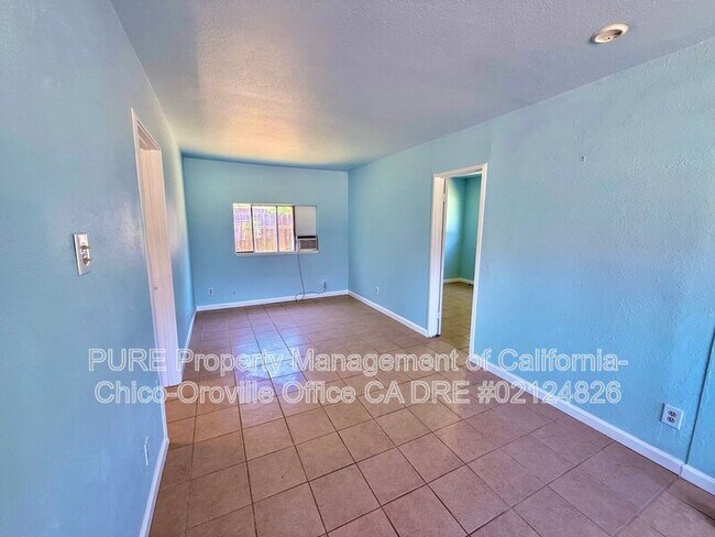 Foto del edificio - 25143 Molinos Ave