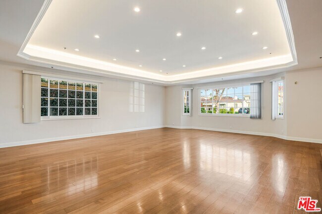 Foto del edificio - 257 S Oakhurst Dr