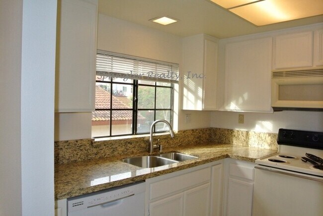Foto del edificio - 2Bed/2Bath Home in Calavera Hills~ Fairfield