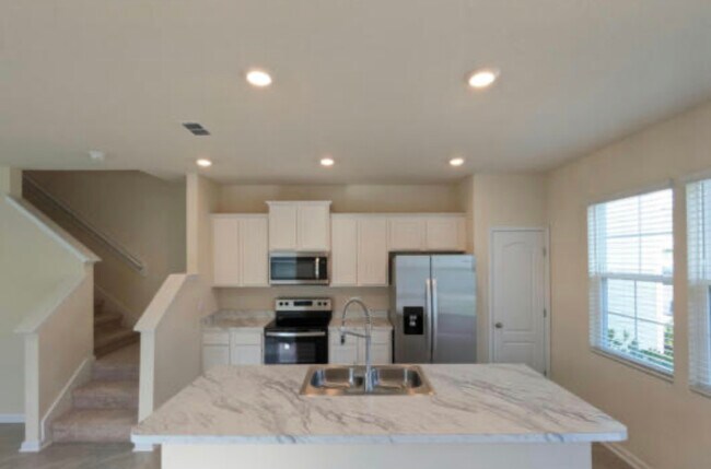 Photo - 581 Running Wds St Townhome