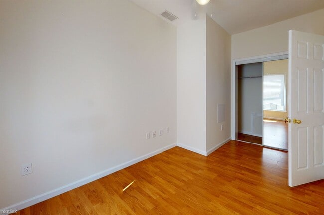 Foto del edificio - 6 br, 2 bath House - 2024 N 17TH ST
