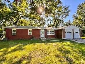 Building Photo - 103 N Cogan Ln