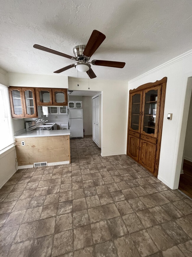 Foto del edificio - 2025 2nd Ave N