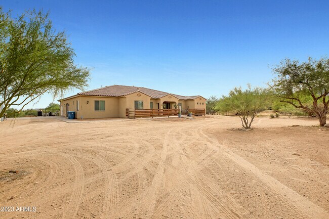 Foto del edificio - 14219 E Dove Valley Rd