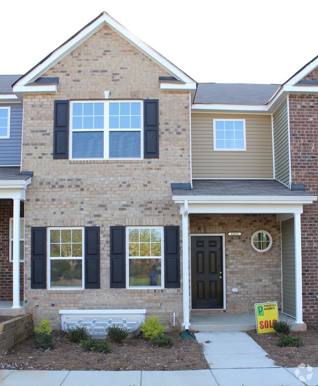 Building Photo - 6435 Prosperity Church Rd