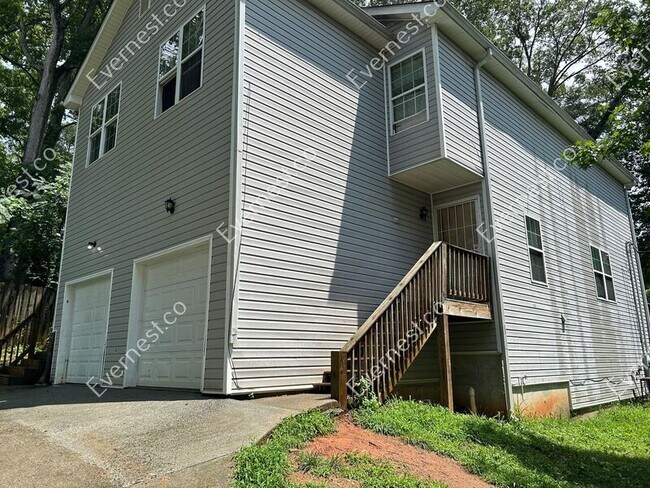 Building Photo - 1519 Joseph E. Boone Blvd NW